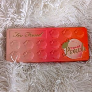 Too faced peach palette